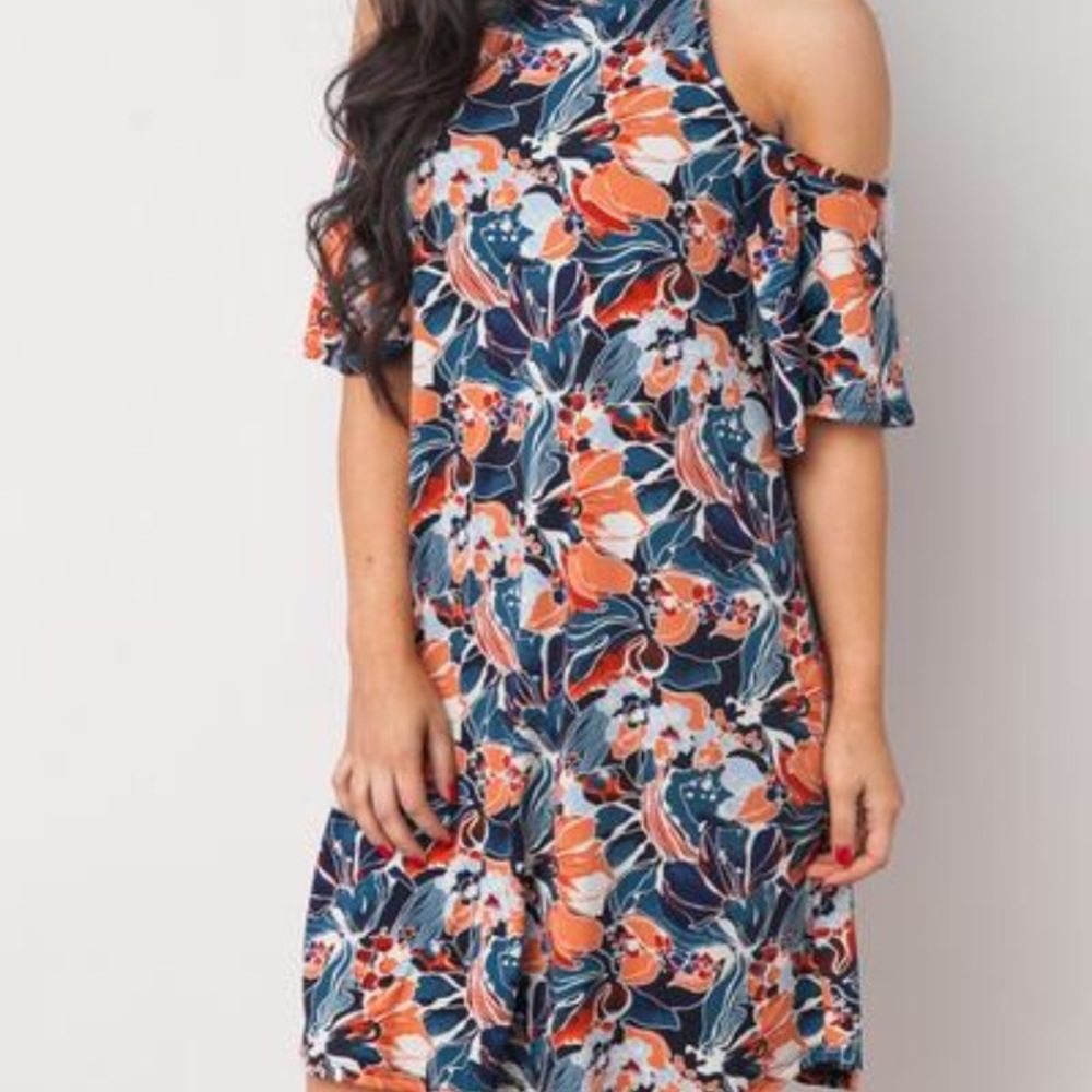 Peach Love Dress - Picture 2 of 7